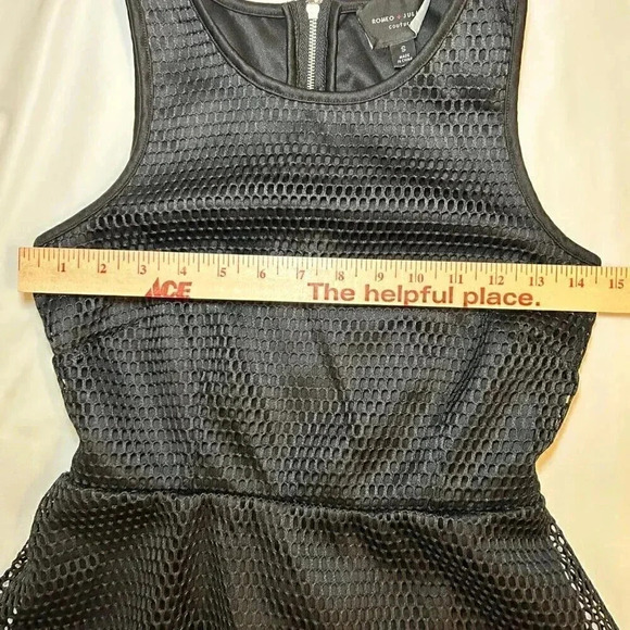 Romeo + Juliet Couture Size Small Dress Netting Black Fit & Flare Sporty Retro G - Picture 12 of 13